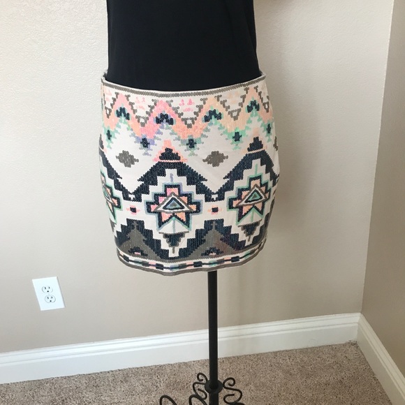 Express sequin mini skirt - Picture 2 of 7